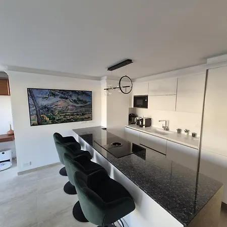 Apartment Exceptional Apartment, Sea View ,terrace *