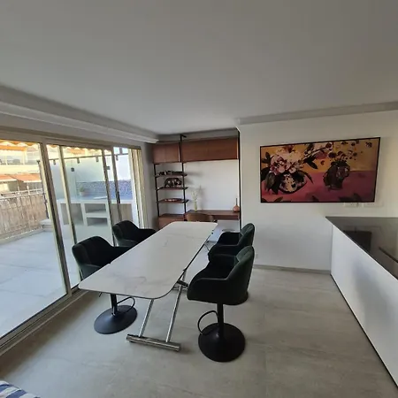 Exceptional Apartment, Sea View ,terrace Apartament Antibes